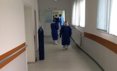 41 pacientë me COVID-19 në gjendje të rëndë në spitalin e Pejës