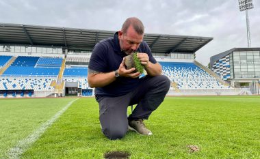 Eksperti britanik për menaxhimin e fushave, Dean Gilasbey, inspektoi fushën e stadiumit “Fadil Vokrri” – sugjeron riparimin e saj