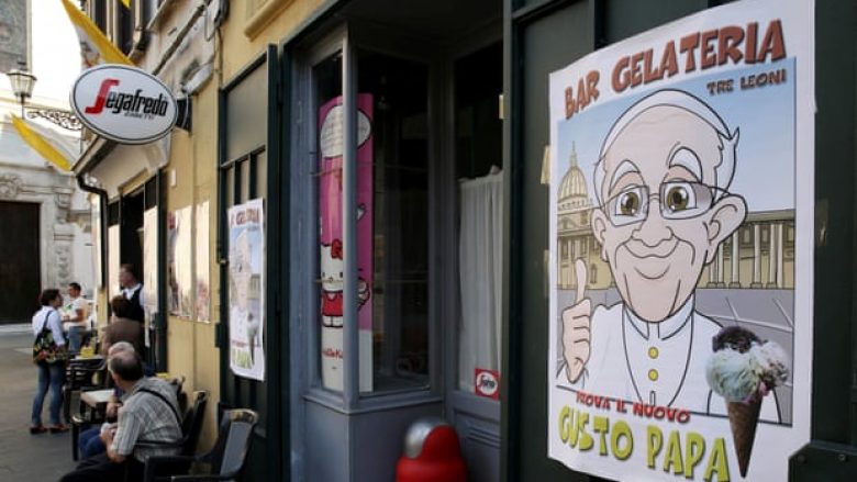 Temperaturat e larta, Papa Françesku u dërgoi 15,000 akullore të burgosurve në Romë