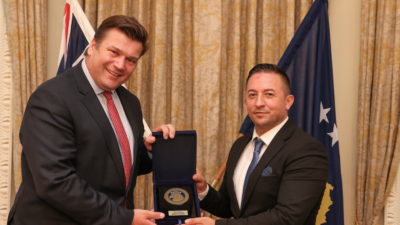 Kosova dhe Britania nënshkruajnë marrëveshje bashkëpunimi në fushën e mbrojtjes