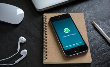 WhatsApp është duke punuar në një funksion të ri për të kthyer mesazhet zanore në tekst