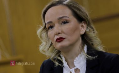 Adriana Matoshi thotë se është kërcënuar që nga angazhimi i saj në mbrojtjen e të drejtave të grave