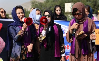 Talebanët shpërbëjnë protestën për të drejtat e grave në Kabul