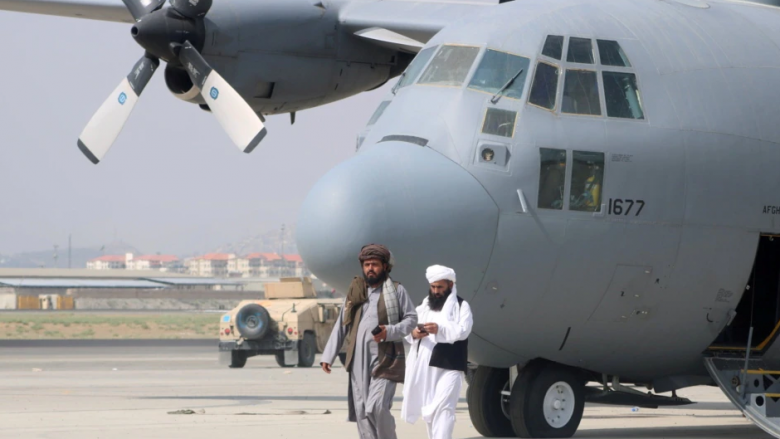 Katari punon me talibanët për rihapjen e aeroportit në Kabul