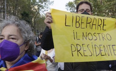 Gjykata italiane liron nga burgu udhëheqësin katalanas, Carles Puigdemont