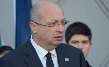 Ambasadori francez, Thebault: Australia ka bërë një gabim “të madh” diplomatik ndaj anulimit të marrëveshjes për nëndetëset franceze