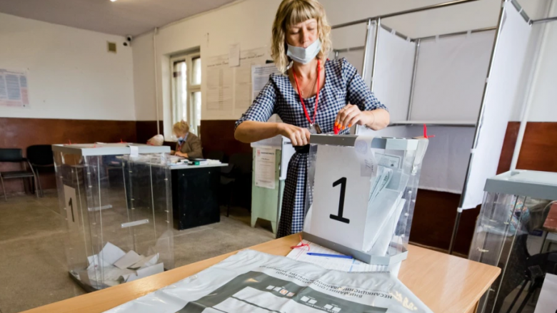 Dyshime për mashtrime në ditën e dytë të zgjedhjeve në Rusi