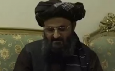 Nuk kam vdekur! Udhëheqësi taleban shfaqet në TV për të mohuar zërat për shkëmbim zjarri në Pallatin Presidencial me rivalët e tij