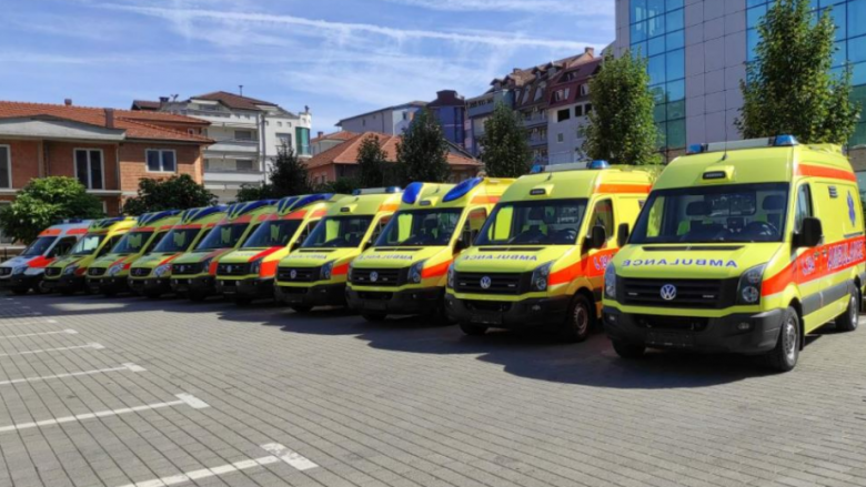 Ecolog dhuron 10 autoambulanca për shtëpitë e shëndetit në Maqedoni