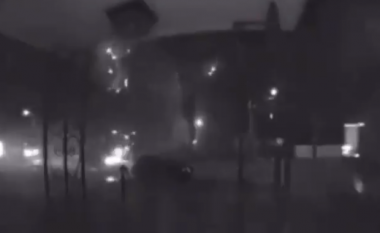 Shpërthim në një shtëpi në New Jersey gjatë përmbytjeve të shiut – kamera e sigurisë regjistron ngjarjen e frikshme