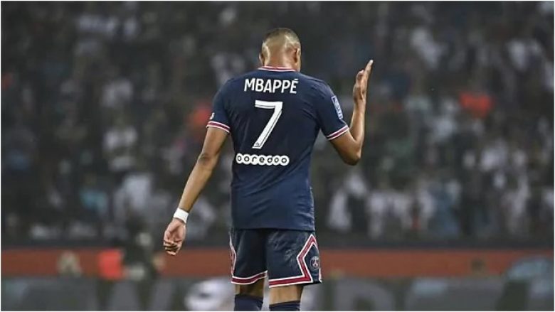 Kylian Mbappe fishkëllehet në rikthimin e tij në “Parc des Princes” pas ditëve të fundit të afatit kalimtar që e lidhën me largimin te Real Madridi