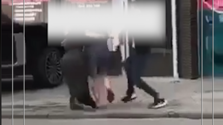 Pejë, përleshen dy femra e një mashkull në rrugë
