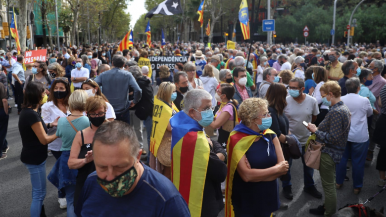 Nisin protestat kundër qeverisë spanjolle pas arrestimit të udhëheqësit katalanas