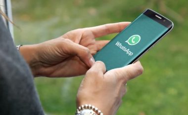 WhatsApp po teston një aftësi të re për të raportuar mesazhe me qëllim të keq dhe spam