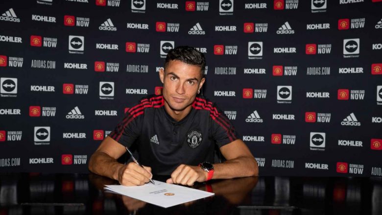 Ronaldo sugjeron se do të qëndrojë te United për tri apo katër vite