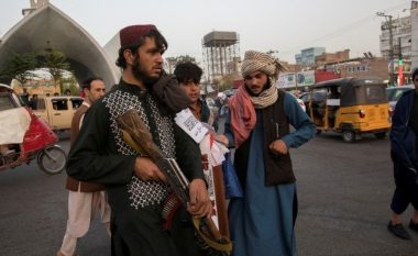 Talebanët raportohet se kanë varur trupat e pajetë të katër personave në qytetin Herat