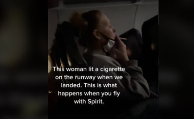 Gruaja ndez cigaren në aeroplan, pohon se “kishte kaluar një ditë të gjatë”