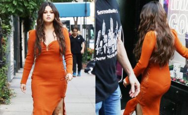 Selena Gomez shkëlqen me një fustan portokalli teksa bën shëtitje në rrugët e New York-ut