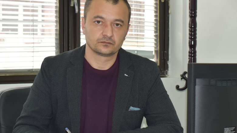 Dorëhiqet edhe Artan Etemi, drejtor ekonomik i Spitalit të Tetovës
