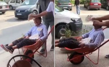 Një burrë nga BeH fitoi një shumë të majme në baste – shokët e shëtitën nëpër qytet me një karrocë plot me para