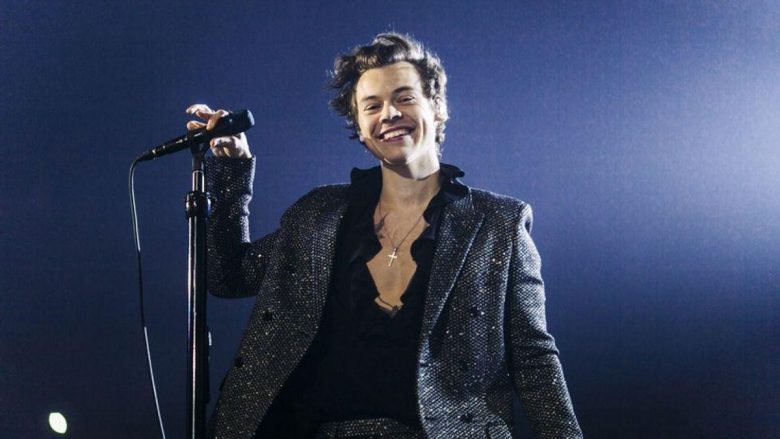 Paralajmërohet albumi i tretë i Harry Styles, që u pezullua për shkak të pandemisë