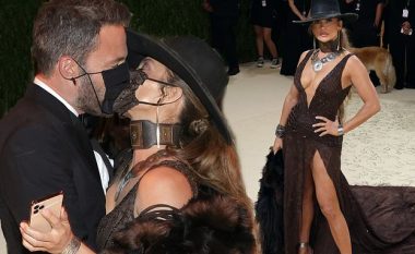 Jennifer Lopez dhe Ben Affleck shkëmbyen puthje ndërsa ishin me maska në Met Gala 2021