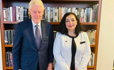 Osmani takon ish-presidentin Clinton: Faleminderit për çdo gjë që ke bërë për popullin tonë
