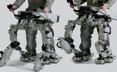 “Kostumi” robotik që shndërrohet në një skuter të motorizuar