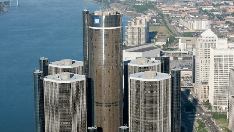 General Motors për 90 vite është prodhuesi më i madh amerikan i veturave, por tani rrezikon ta humb këtë titull