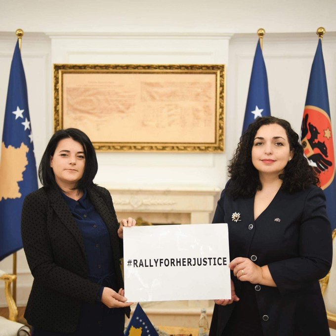 Gratë nga Kosova, Kroacia dhe Bosnja protestojnë në New York, kërkojnë drejtësi për dhunën seksuale nga Serbia gjatë luftës  