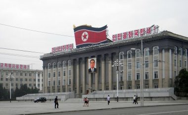 Rrëfimi i profesorit verikorean që takoi “babanë e kombit”, kush ishte Kim Il-sung që sundoi në Korenë e Veriut për afro 50 vite?