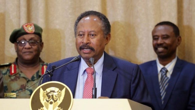 Pas grusht shtetit në Sudan – kryeministri po mbahet në shtëpinë e udhëheqësit të ushtrisë