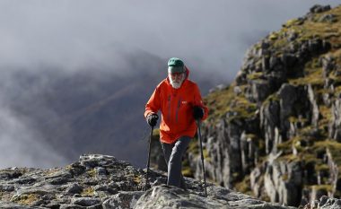 Njihuni me 81-vjeçarin që ka vendosur të ngjitet në 282 male skoceze, për gruan e tij të sëmurë
