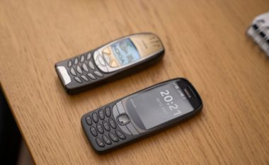Telefoni legjendar Nokia 6310 është rikthyer, 20 vjet pas prezantimit të origjinalit