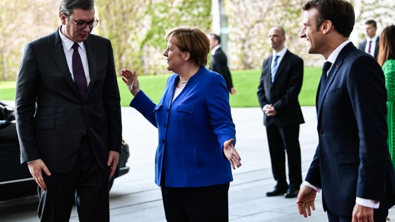 Vuçiq: Merkel dhe Macron do të na porosisin diçka mua dhe Kurtin