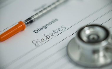 Tri simptoma të fshehta të diabetit: Ato kalojnë pa u vënë re dhe mund të jenë një shenjë alarmi!