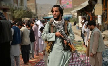 Afganët që kanë përkthyer për Holandën kërcënohen nga talebanët