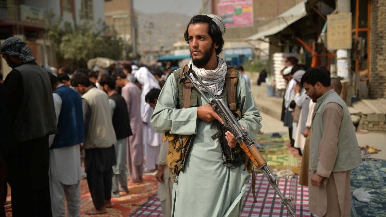 Afganët që kanë përkthyer për Holandën kërcënohen nga talebanët
