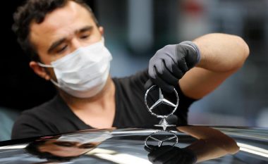 Mercedes i porositur vjen me “pajisje të dobëta” për shkak të krizës së çipave