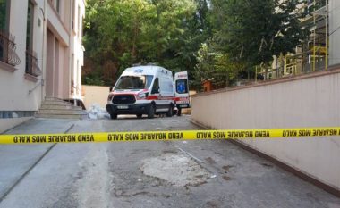 Ra nga pallati ku punonte si roje, ndërron jetë 60-vjeçari në Sarandë