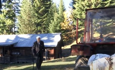 Mal Nikçi, 93-vjeçari nga Peja që ende vozit traktor