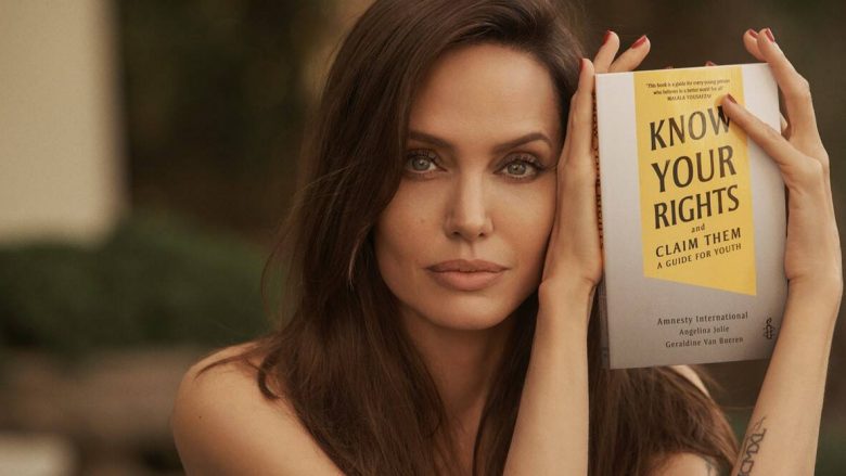 Angelina Jolie promovon librin për fëmijë, thotë se u inspirua nga të rinjtë nga e gjithë bota