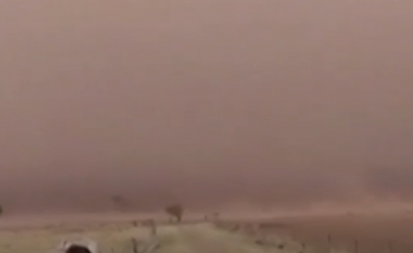 Pamje sikurse te filmi “Interstellar” – Brazili ‘pushtohet’ nga stuhitë e rërës