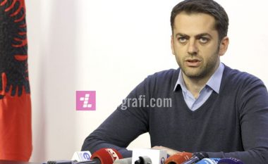Ish-deputeti Driton Çaushi dënohet me 1 vit e 2 muaj burgim me kusht për gazin lotsjellës në Kuvend