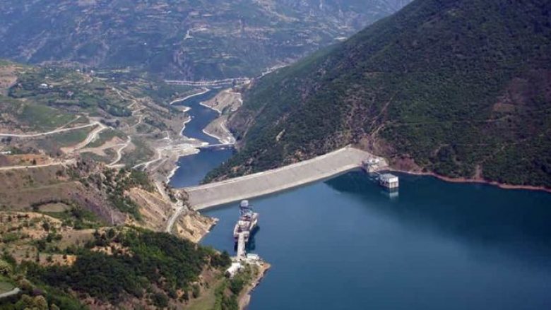 Mungesa e reshjeve, prurjet në Hidrocentralin e Drinit janë minimale
