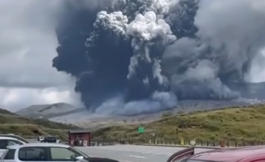 Shpërthen vullkani në Malin Aso të Japonisë