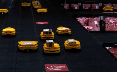 Ka diçka të re në shërbimin postar të Greqisë: Një flotë robotësh të verdhë që “bëjnë gati për shpërndarje” postën