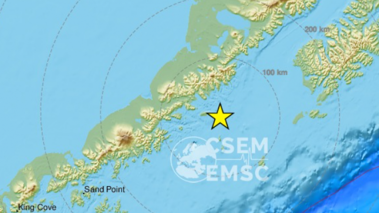 Një tërmet me magnitudë 6.8 godet brigjet e Alaskës