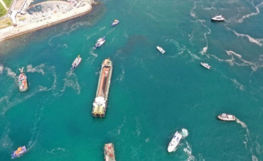Përplasen dy anije ndërkombëtare në Detin Marmara në Turqi