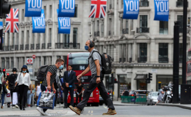 Britania ka më shumë raste me COVID-19 sesa së bashku Franca, Gjermania, Italia dhe Spanja